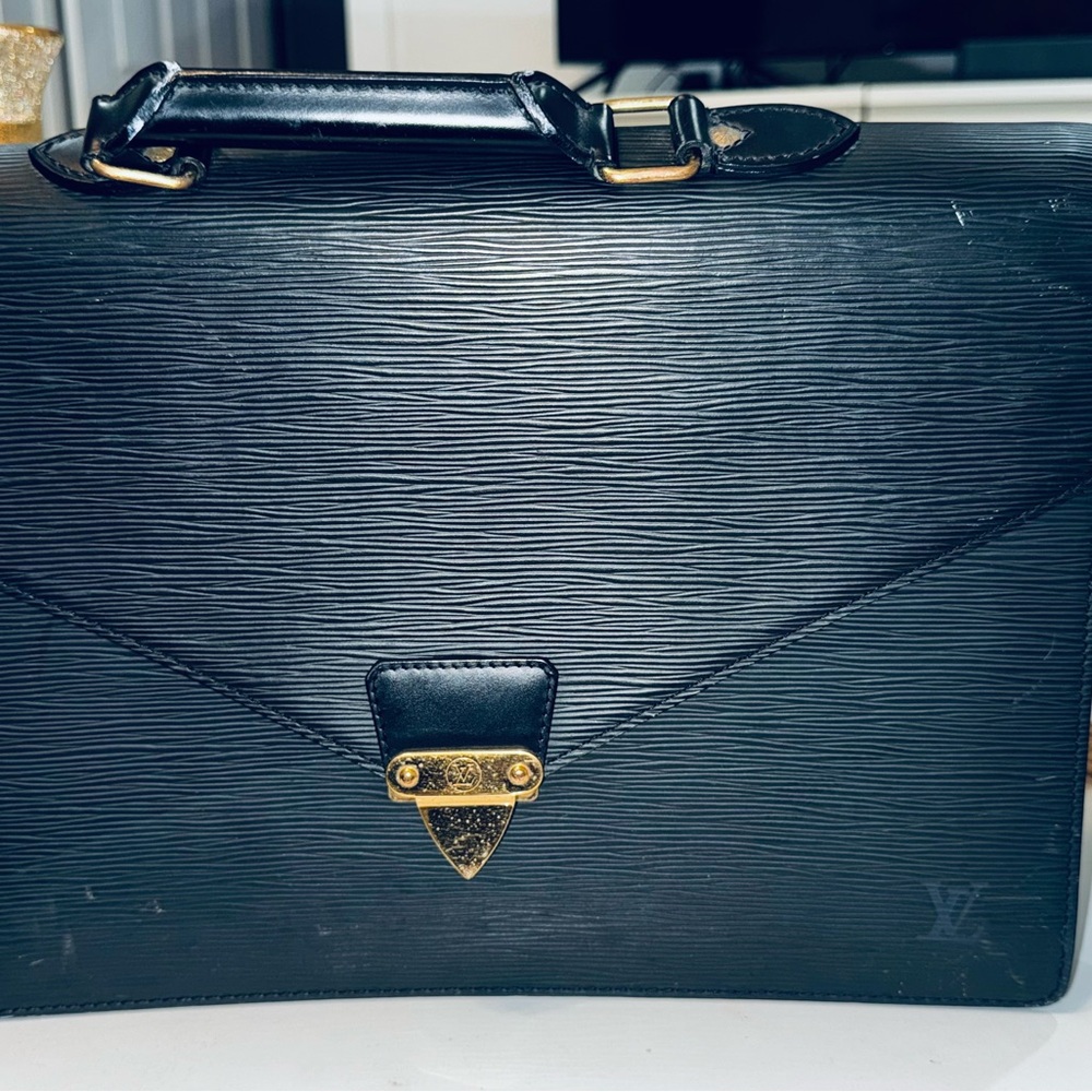 Epi box messenger